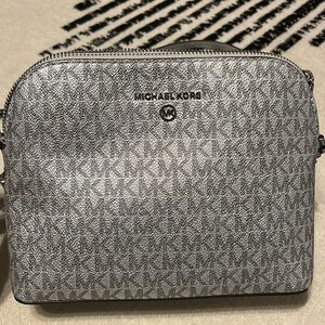 Michael Kors Jet Set Logo Travel Crossbody Handbag